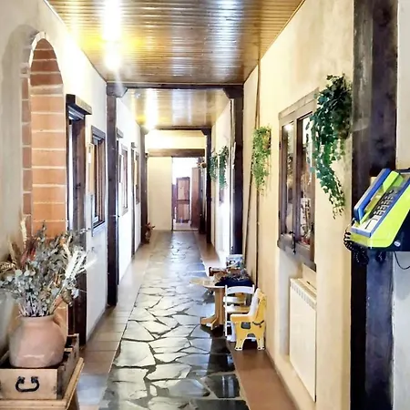 Elegant With Private Pool In