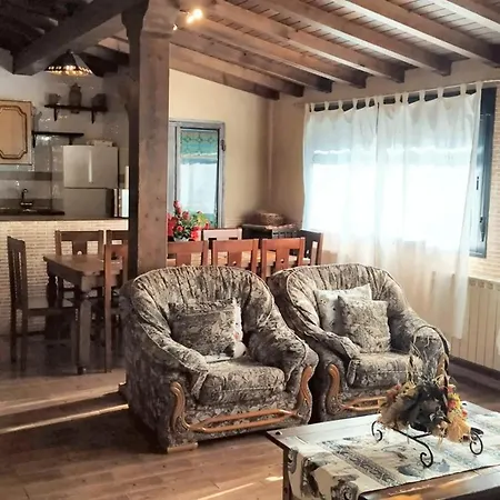 Villa Elegant With Private Pool In