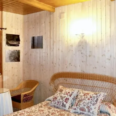 Elegant With Private Pool In