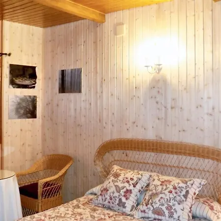 Elegant With Private Pool In *