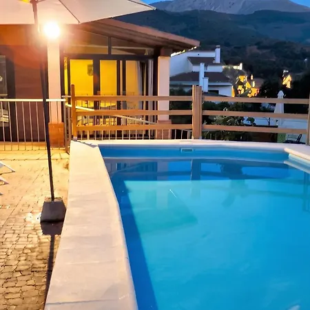 Elegant With Private Pool In *