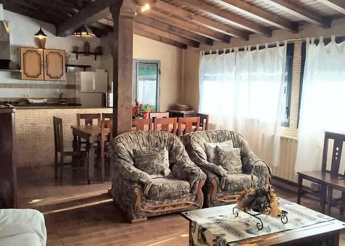 Villa Elegant With Private Pool In