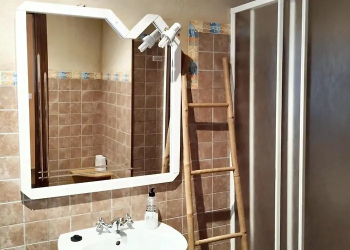 Villa Elegant With Private Pool In